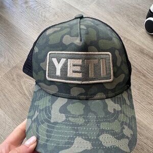 Trucker Hat Green Camo
